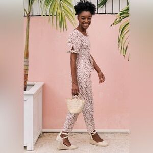 Gal Meets Glam Poplin Floral Ruched Back Short Sleeve Jumpsuit